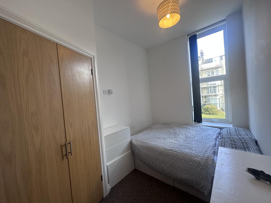 12 Whitefield Tce, Flat 4, Plymouth, PL4 8NH Image 7