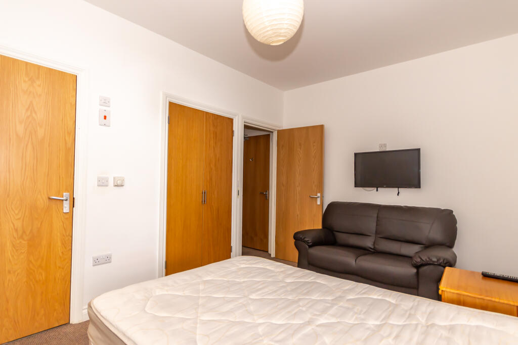 8 Whitefield Terrace Flat 5 Image 3