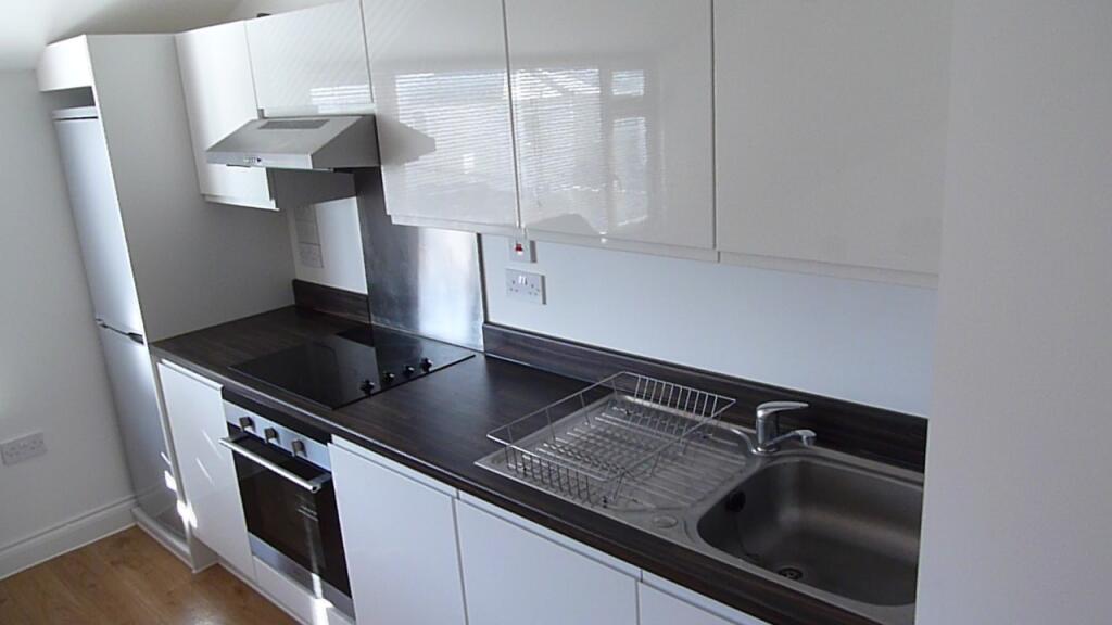 8 Whitefield Terrace, Flat 6, Plymouth, PL4 8NH Image 4