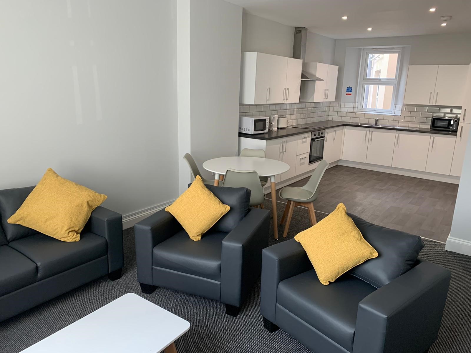 33 Regent Street Image 1